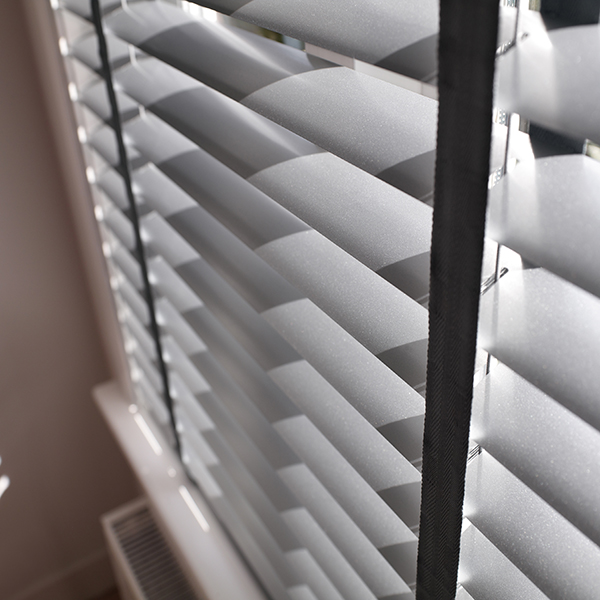 Aluminium lamellen, 
            in de volksmond Luxaflex genoemd